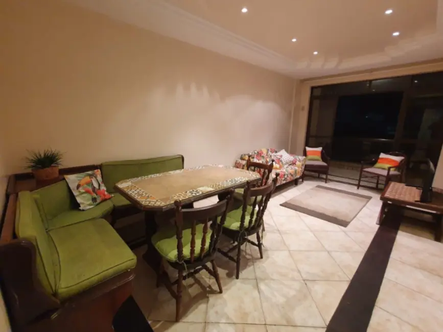 Apartamento com 4 quartos à venda, 127m2 em Centro, Cabo Frio - RJ - imagem 1 Foto 1 de Apartamento com 4 quartos à venda, 127m2 em Centro, Cabo Frio - RJ