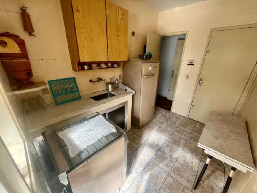 Apartamento com 2 quartos à venda, 94m2 em Centro, Cabo Frio - RJ - imagem 3 Foto 3 de Apartamento com 2 quartos à venda, 94m2 em Centro, Cabo Frio - RJ