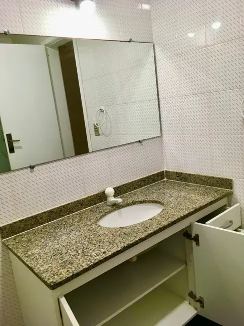 Foto 8 de Apartamento com 3 quartos à venda, 107m2 em Centro, Cabo Frio - RJ