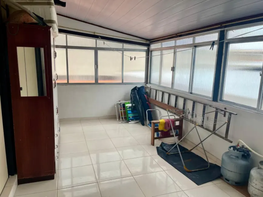 Apartamento com 4 quartos à venda, 154m2 em Centro, Cabo Frio - RJ - imagem 3 Foto 3 de Apartamento com 4 quartos à venda, 154m2 em Centro, Cabo Frio - RJ