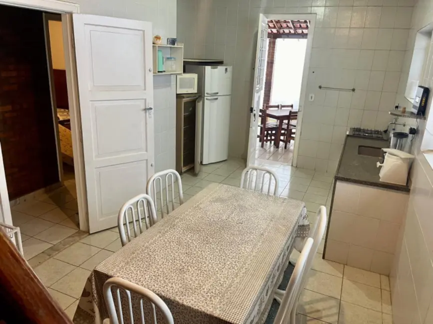 Casa com 4 quartos à venda, 180m2 em Centro, Cabo Frio - RJ - imagem 6 Foto 6 de Casa com 4 quartos à venda, 180m2 em Centro, Cabo Frio - RJ