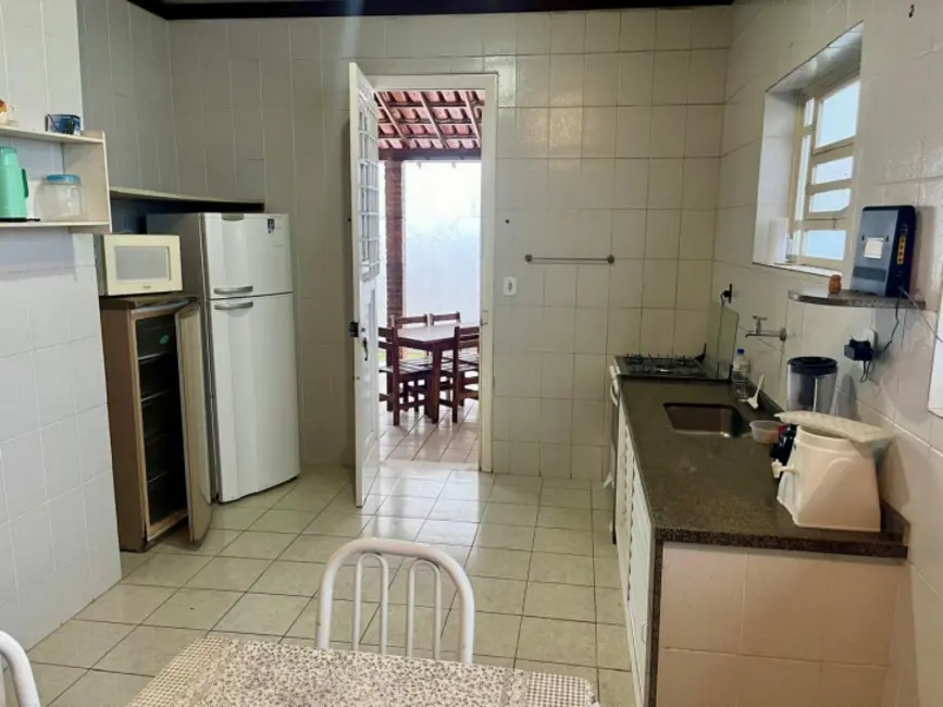 Casa com 4 quartos à venda, 180m2 em Centro, Cabo Frio - RJ - imagem 8 Foto 8 de Casa com 4 quartos à venda, 180m2 em Centro, Cabo Frio - RJ