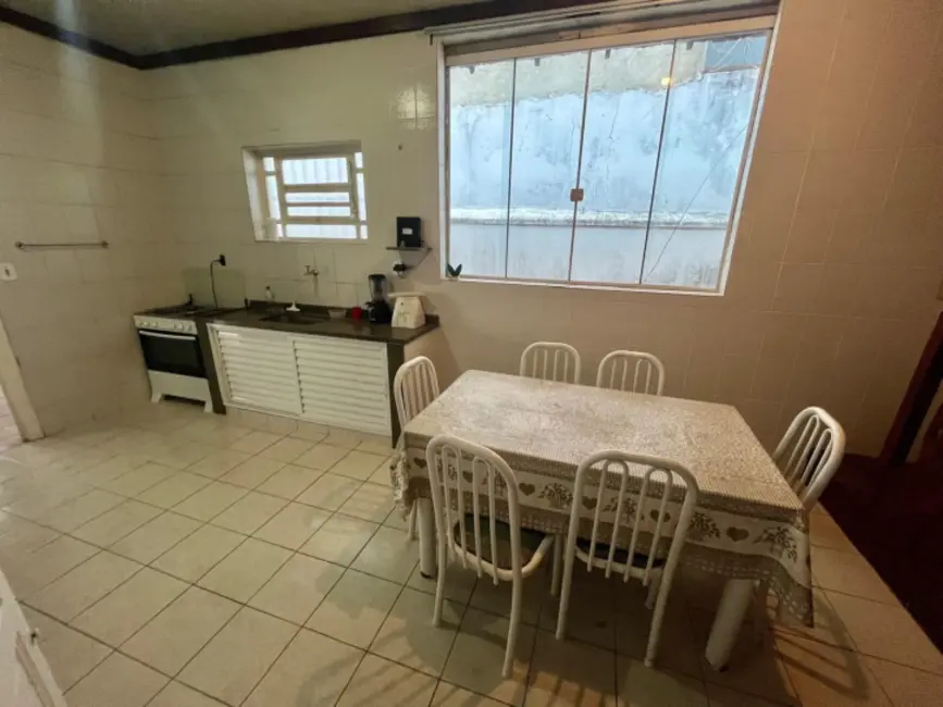 Casa com 4 quartos à venda, 180m2 em Centro, Cabo Frio - RJ - imagem 7 Foto 7 de Casa com 4 quartos à venda, 180m2 em Centro, Cabo Frio - RJ