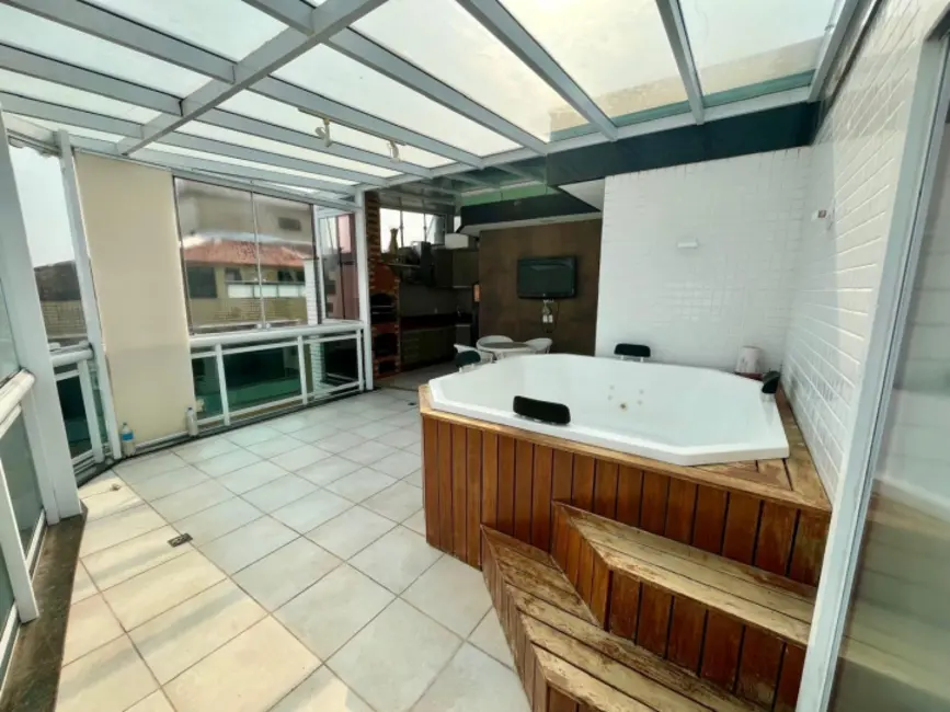 Cobertura com 4 quartos à venda, 200m2 em Algodoal, Cabo Frio - RJ - imagem 4 Foto 4 de Cobertura com 4 quartos à venda, 200m2 em Algodoal, Cabo Frio - RJ