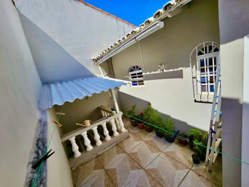 Foto 7 de Sobrado com 3 quartos à venda, 120m2 em Cabo Frio - RJ