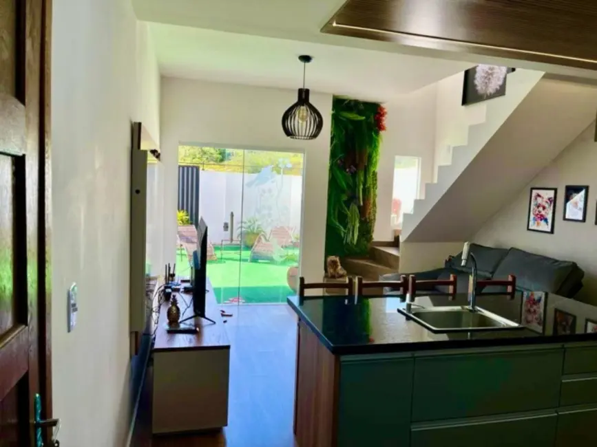 Foto 5 de Sobrado com 3 quartos à venda, 80m2 em Peró, Cabo Frio - RJ