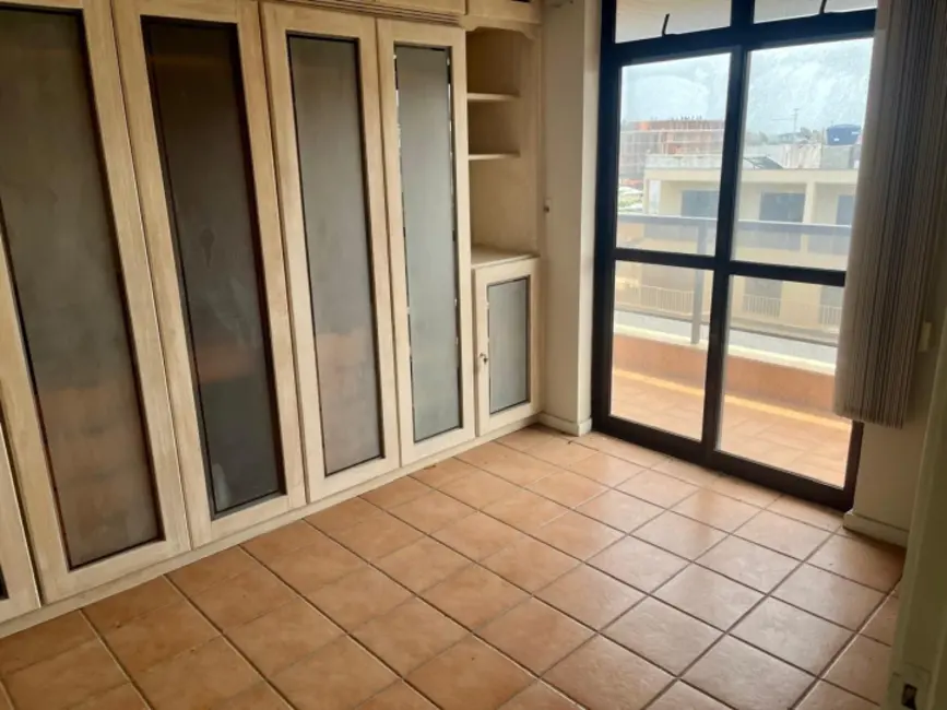 Cobertura com 2 quartos à venda, 182m2 em Centro, Cabo Frio - RJ - imagem 4 Foto 4 de Cobertura com 2 quartos à venda, 182m2 em Centro, Cabo Frio - RJ