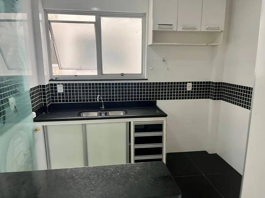 Apartamento com 3 quartos à venda, 100m2 em Centro, Cabo Frio - RJ - imagem 3 Foto 3 de Apartamento com 3 quartos à venda, 100m2 em Centro, Cabo Frio - RJ