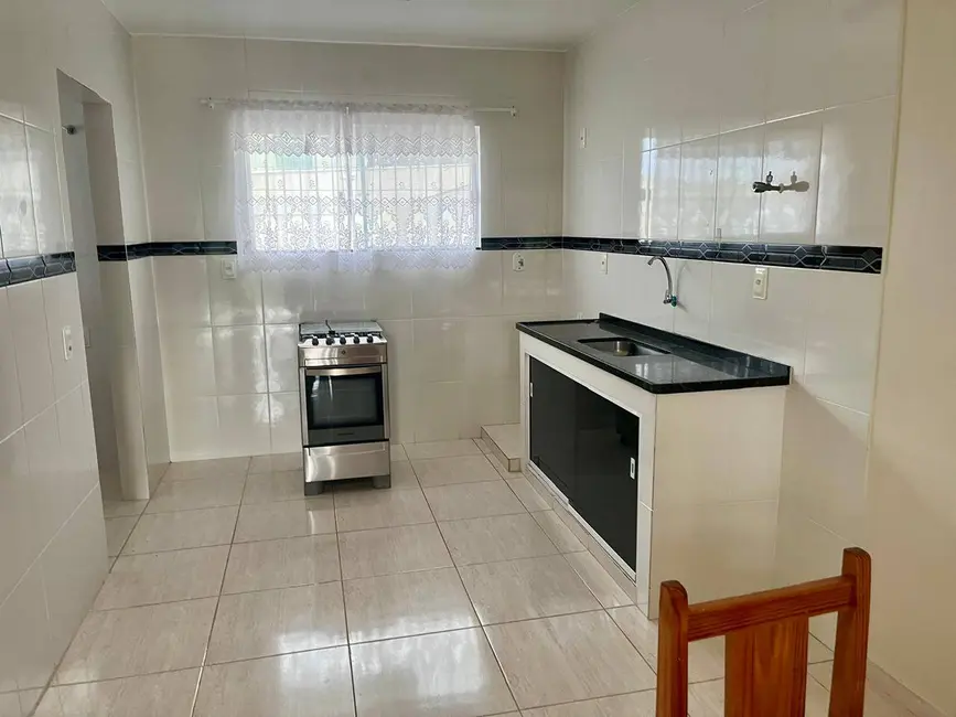 Foto 3 de Casa com 2 quartos à venda, 170m2 em Peró, Cabo Frio - RJ