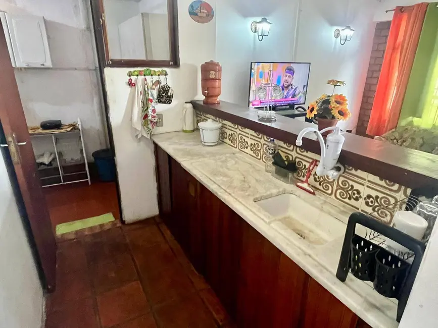 Foto 2 de Casa com 2 quartos à venda, 50m2 em Jacaré, Cabo Frio - RJ