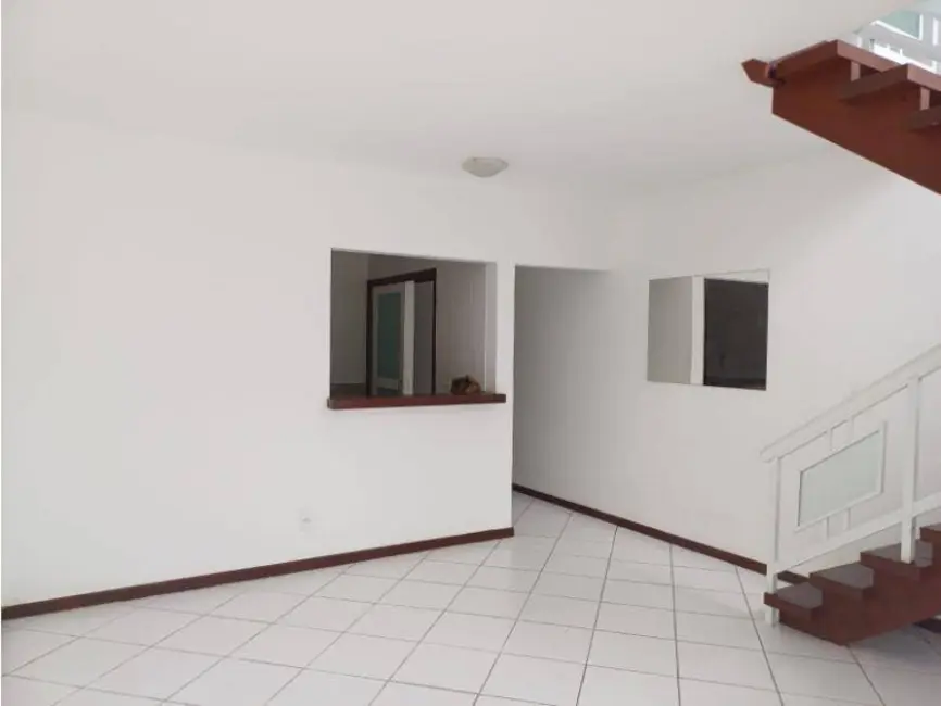 Foto 4 de Apartamento com 3 quartos à venda, 102m2 em Palmeiras, Cabo Frio - RJ