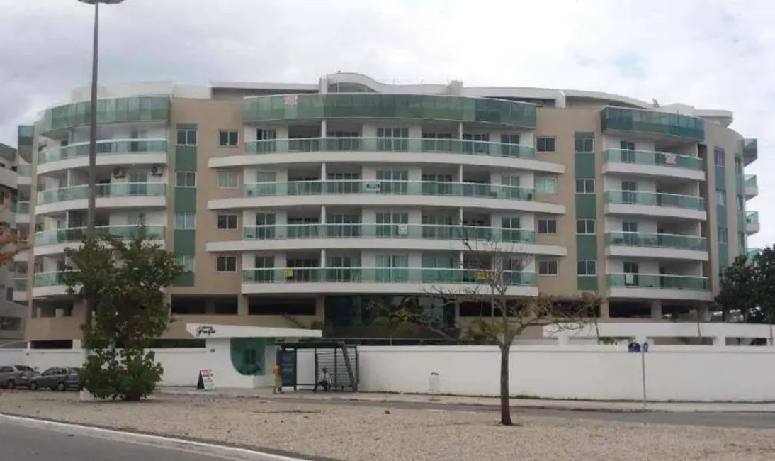 Foto 2 de Apartamento com 2 quartos à venda em Passagem, Cabo Frio - RJ