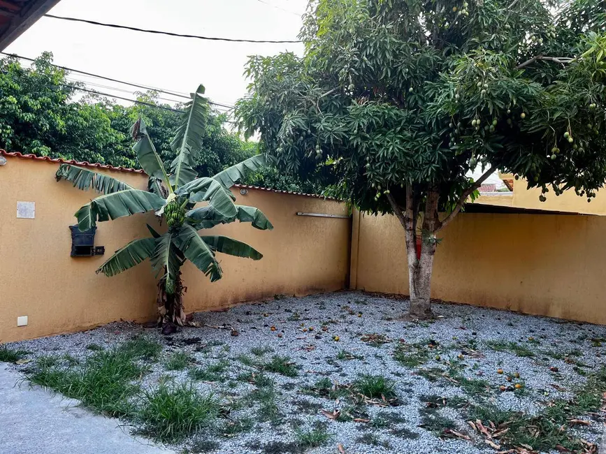 Foto 2 de Casa com 4 quartos à venda, 450m2 em Portinho, Cabo Frio - RJ