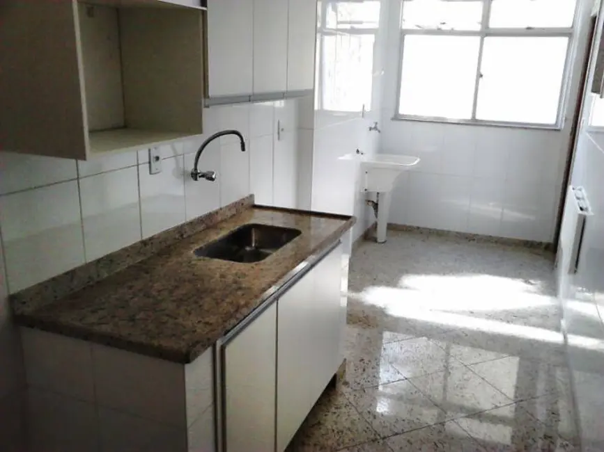 Apartamento com 3 quartos para alugar, 90m2 em Cabo Frio - RJ - imagem 5 Foto 5 de Apartamento com 3 quartos para alugar, 90m2 em Cabo Frio - RJ