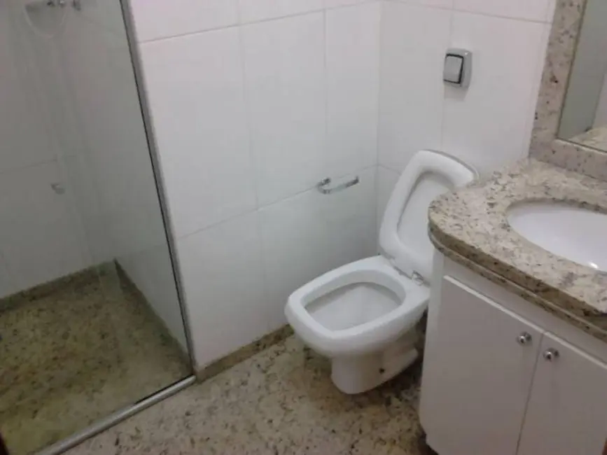 Apartamento com 3 quartos para alugar, 90m2 em Cabo Frio - RJ - imagem 3 Foto 3 de Apartamento com 3 quartos para alugar, 90m2 em Cabo Frio - RJ