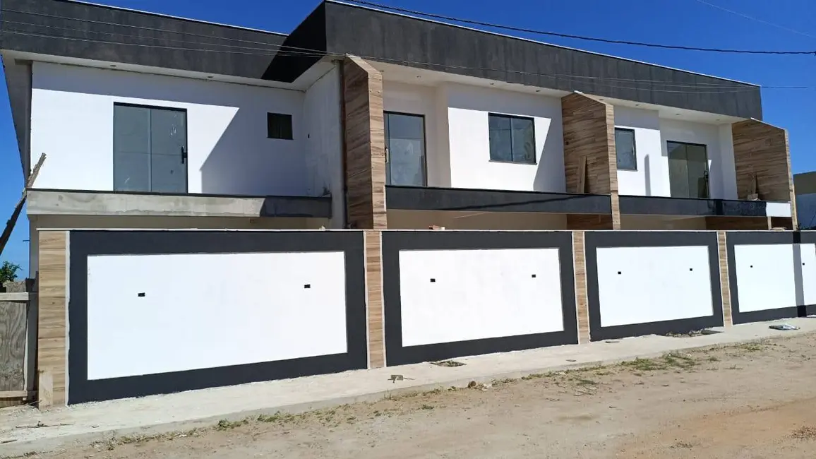 Casa de Condomínio com 2 quartos à venda em Cabo Frio - RJ - imagem 1 Foto 1 de Casa de Condomínio com 2 quartos à venda em Cabo Frio - RJ