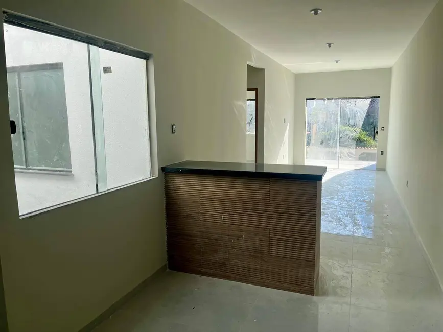 Foto 3 de Casa de Condomínio com 2 quartos à venda em Cabo Frio - RJ