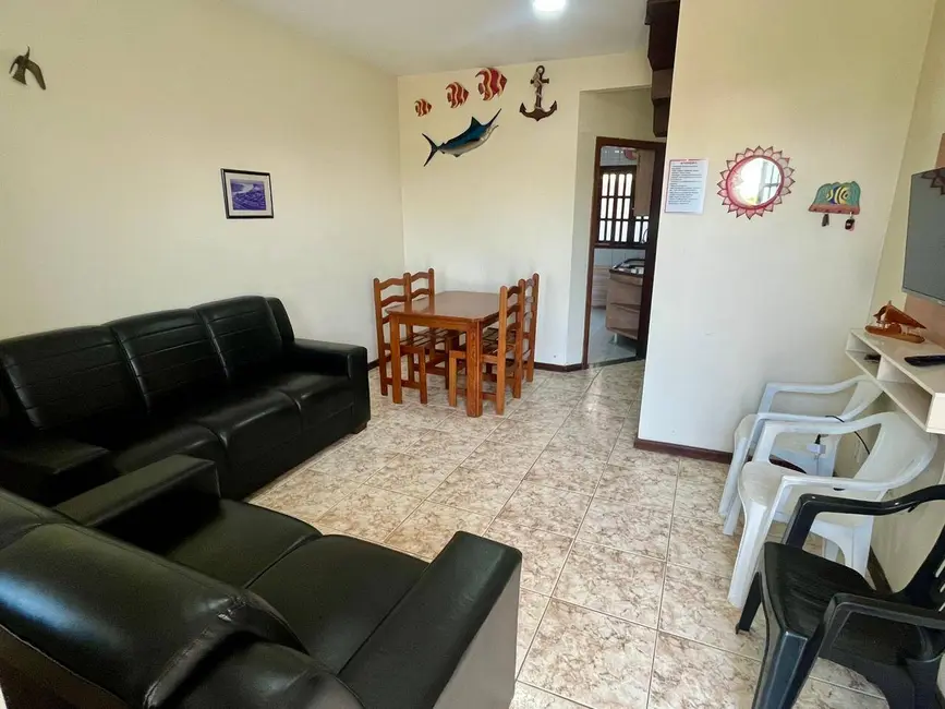 Foto 2 de Casa de Condomínio com 2 quartos à venda, 90m2 em Foguete, Cabo Frio - RJ