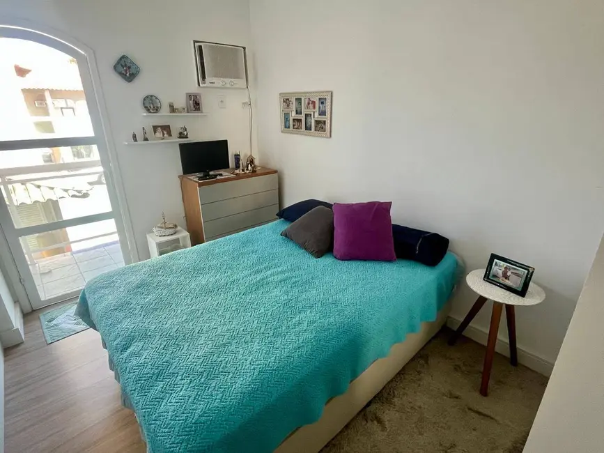 Foto 5 de Casa de Condomínio com 3 quartos à venda em Ogiva, Cabo Frio - RJ