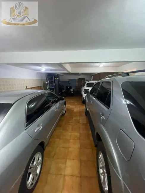 Foto 2 de Casa com 3 quartos à venda, 300m2 em Vila Paulo Silas, São Paulo - SP