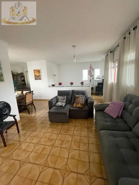 Foto 7 de Casa com 3 quartos à venda, 300m2 em Vila Paulo Silas, São Paulo - SP