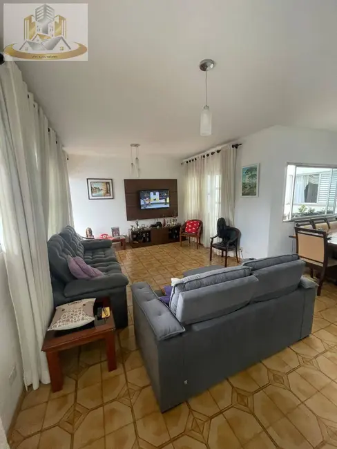 Foto 9 de Casa com 3 quartos à venda, 300m2 em Vila Paulo Silas, São Paulo - SP