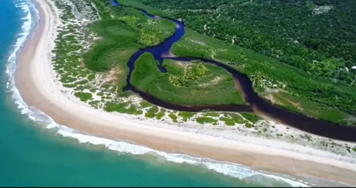 Foto 1 de Terreno / Lote à venda, 20m2 em Marau - BA