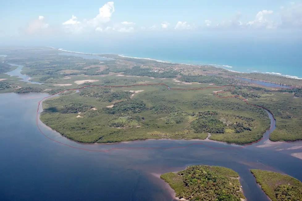 Foto 2 de Terreno / Lote à venda em Marau - BA