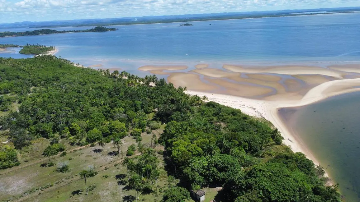 Foto 3 de Terreno / Lote à venda, 10000m2 em Marau - BA