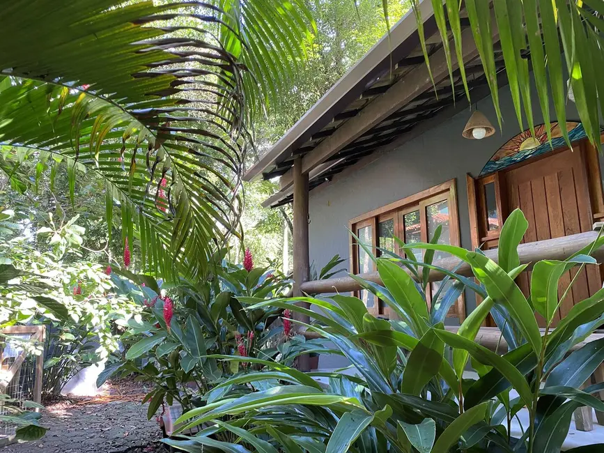 Foto 1 de Casa com 2 quartos à venda, 300m2 em Marau - BA