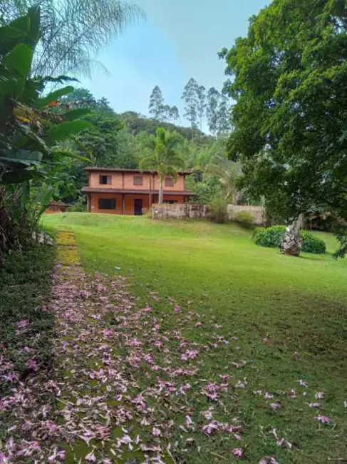 Foto 6 de Sítio / Rancho com 3 quartos à venda em Itabira - MG
