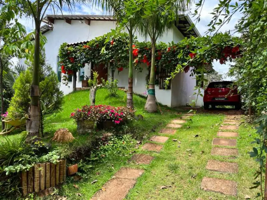 Casa com 4 quartos à venda, 1000m2 em Brumadinho - MG - imagem 3 Foto 3 de Casa com 4 quartos à venda, 1000m2 em Brumadinho - MG