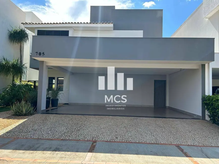 Foto 2 de Casa de Condomínio com 4 quartos à venda, 360m2 em Aclimação, Uberlandia - MG