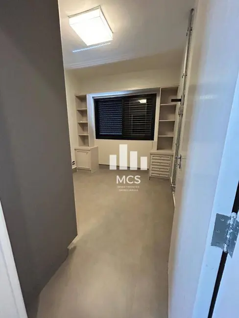 Foto 6 de Casa de Condomínio com 4 quartos à venda, 360m2 em Aclimação, Uberlandia - MG