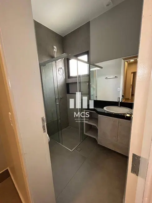 Casa de Condomínio com 4 quartos à venda, 360m2 em Aclimação, Uberlandia - MG - imagem 9 Foto 9 de Casa de Condomínio com 4 quartos à venda, 360m2 em Aclimação, Uberlandia - MG