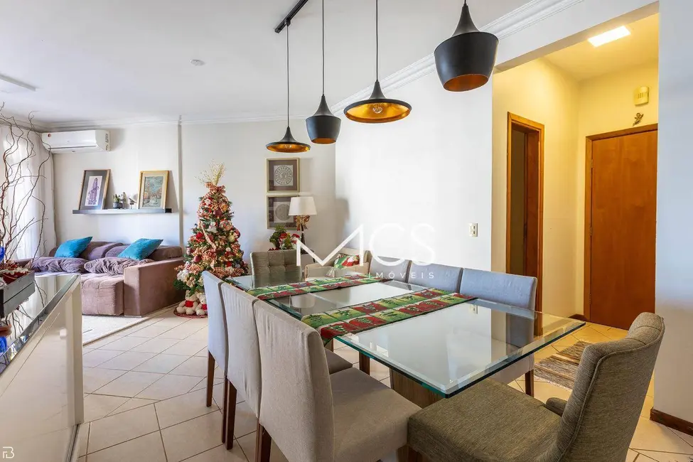 Apartamento com 4 quartos à venda, 135m2 em Uberlandia - MG - imagem 3 Foto 3 de Apartamento com 4 quartos à venda, 135m2 em Uberlandia - MG