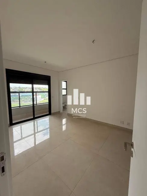 Apartamento com 3 quartos à venda, 200m2 em Uberlandia - MG - imagem 6 Foto 6 de Apartamento com 3 quartos à venda, 200m2 em Uberlandia - MG