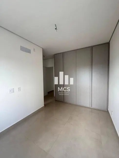 Apartamento com 3 quartos à venda, 200m2 em Uberlandia - MG - imagem 3 Foto 3 de Apartamento com 3 quartos à venda, 200m2 em Uberlandia - MG