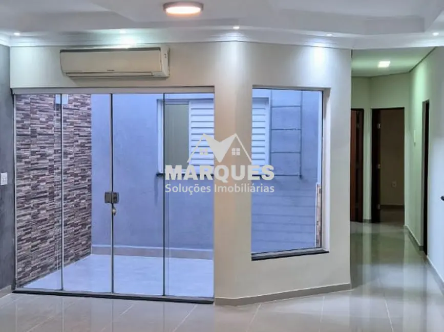 Foto 4 de Casa com 3 quartos à venda, 180m2 em Jardim Novo Cambuí, Hortolandia - SP