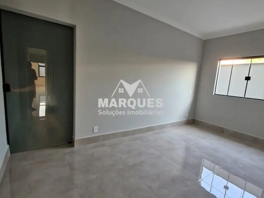 Foto 2 de Casa com 3 quartos à venda, 110m2 em Hortolandia - SP