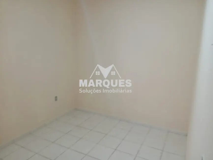 Foto 7 de Casa com 2 quartos à venda, 79m2 em Jardim Everest, Hortolandia - SP