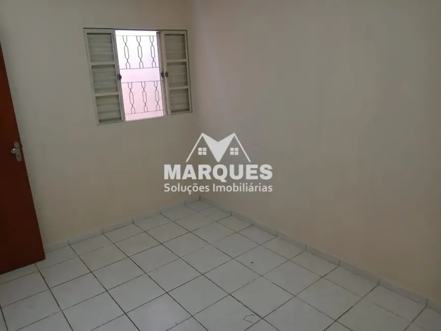 Foto 3 de Casa com 2 quartos à venda, 79m2 em Jardim Everest, Hortolandia - SP