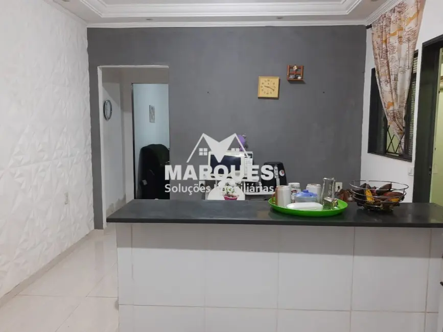 Foto 3 de Casa com 2 quartos à venda, 80m2 em Jardim Amanda II, Hortolandia - SP