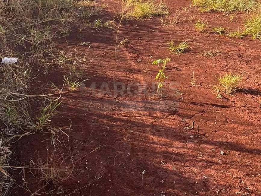 Foto 3 de Terreno / Lote à venda, 160m2 em Hortolandia - SP