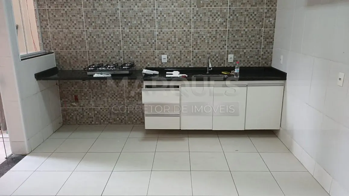 Foto 7 de Casa com 2 quartos à venda, 116m2 em Jardim Everest, Hortolandia - SP