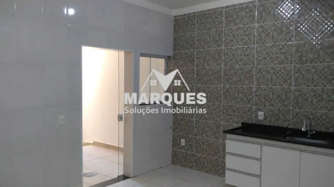 Foto 5 de Casa com 2 quartos à venda, 116m2 em Jardim Everest, Hortolandia - SP