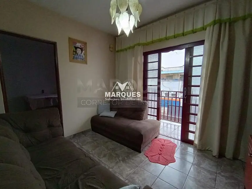 Foto 4 de Casa com 3 quartos à venda, 500m2 em Sumare - SP