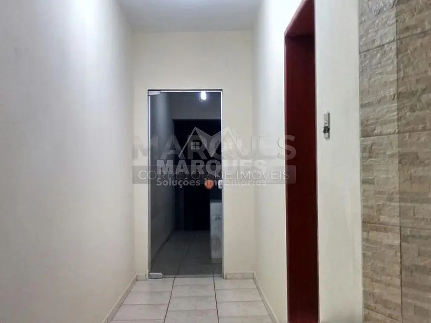 Casa com 2 quartos à venda, 110m2 em Jardim Lucélia, Sumare - SP - imagem 4 Foto 4 de Casa com 2 quartos à venda, 110m2 em Jardim Lucélia, Sumare - SP