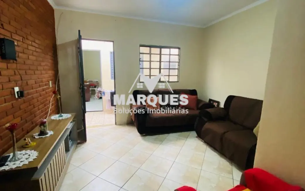 Casa com 1 quarto à venda, 75m2 em Campinas - SP - imagem 1 Foto 1 de Casa com 1 quarto à venda, 75m2 em Campinas - SP