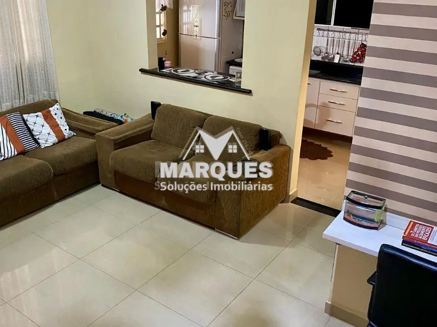 Foto 2 de Sobrado com 2 quartos à venda, 67m2 em Parque Yolanda (Nova Veneza), Sumare - SP